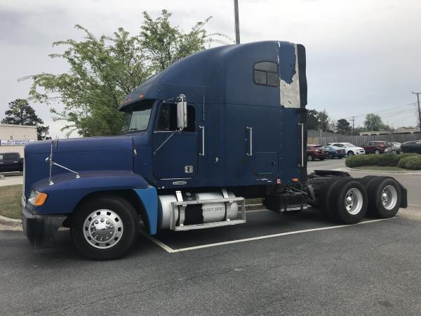 MONSTER ENERGY - FREIGHTLINER BIG RIG TRUCK (18 WHEELER)